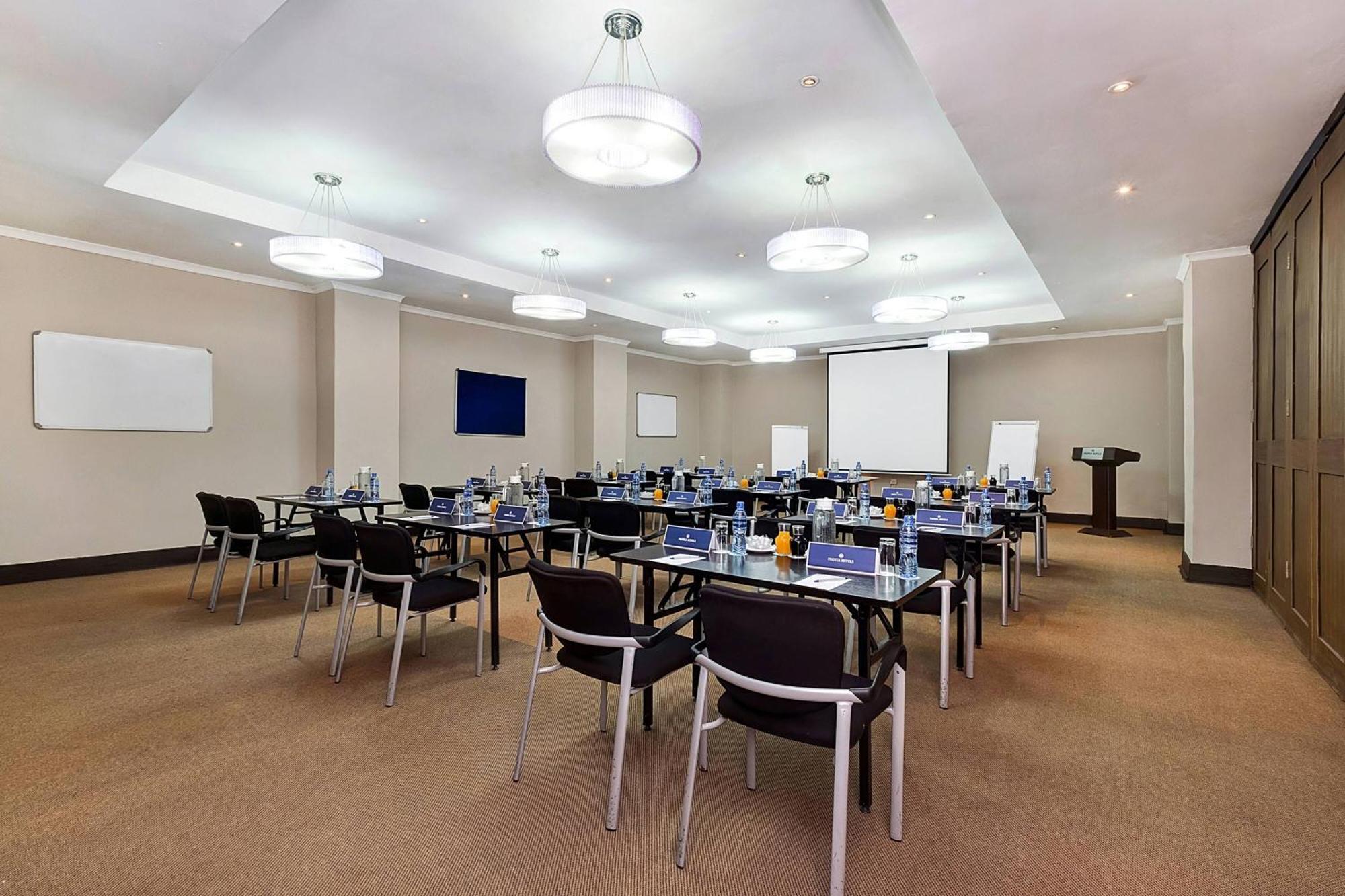 Protea Hotel By Marriott Lusaka Zewnętrze zdjęcie